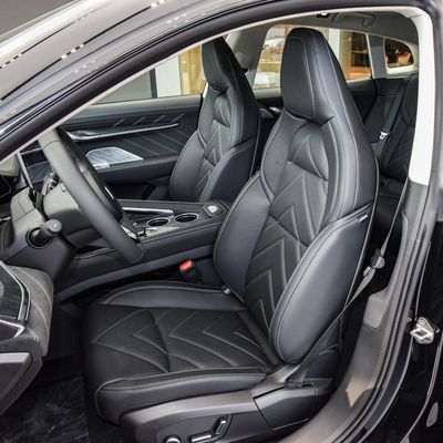 Zeekr 001 Car 100kwh Electric Car EV 4WD SUV Black Sport with Adding Configuration