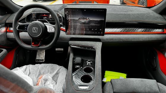 Hatchback Zeekr 001 You Edition 100 Kwh Orange Color with Z-Sport Produced in 2024