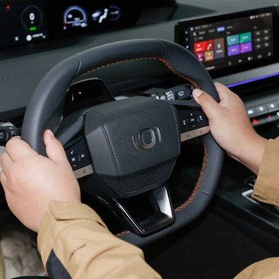 Electromagnetic Braking System for Safe Driving in Changan Qiyuan A06 Energy Electric Car
