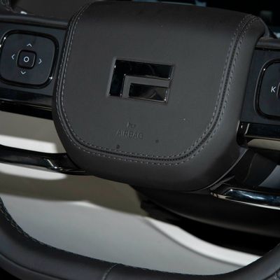 2024 Hybrid Car Polestones 01 6 Seater SUV Electric Car EV Auto Braking System Ji Shi ROX electric hybrid car