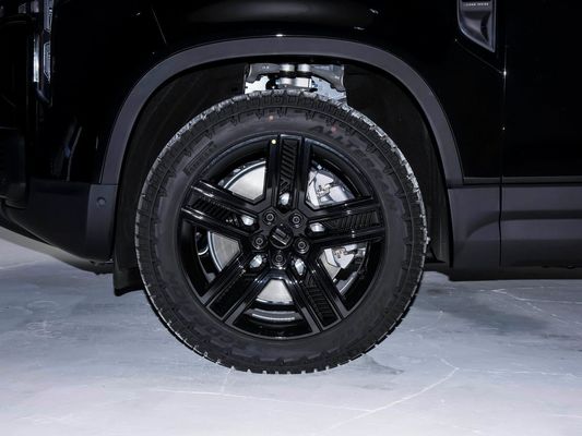 AWD Drive Electric Car Ji Shi 01 7-Seater Version SUV with HACCP Certification