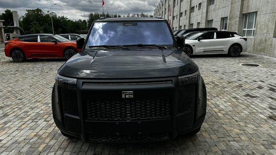 Polar Stone 01 2023model 6 Seats Version AWD with Black Exterior Color