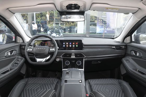 300t 2WD Exeed 2023 Closed Body Type on 3 Seats for Sal