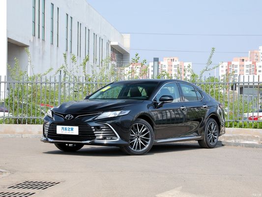 2023 Toyota Camry Gasoline Car 2.5g with 5 Seats and Top Speed up to 210 Km/H