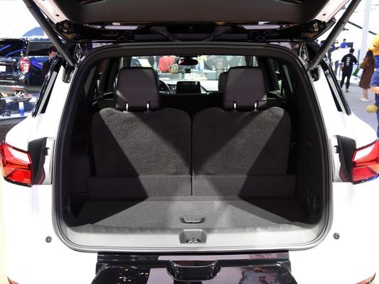 Gasoline Car Chevrolet Blazer Mh 650t RS Twin-Clutch 4WD White Night Version SUV