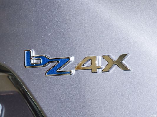 2023 Toyota Bz4X X-Mode Awd Ultra Edition SUV EV with Mcpherson Independent Suspension