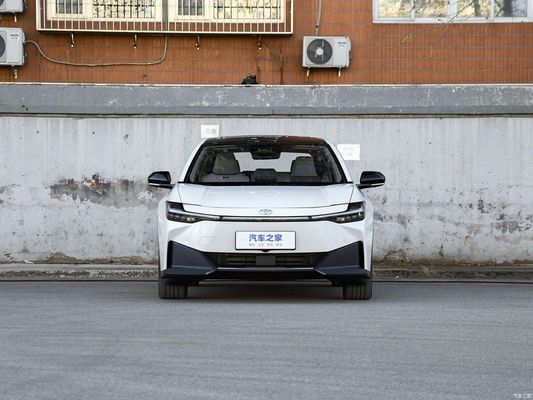 Online/Local After-sales Service Toyota Bz3 2023 616km Long-Range Electric Sedan