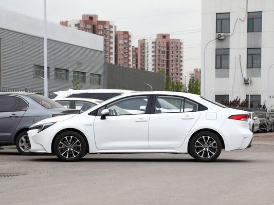 Displacement 1600-2500CC Toyota Levin Smart Electric Hybrid 1.8L Deluxe Electric Car