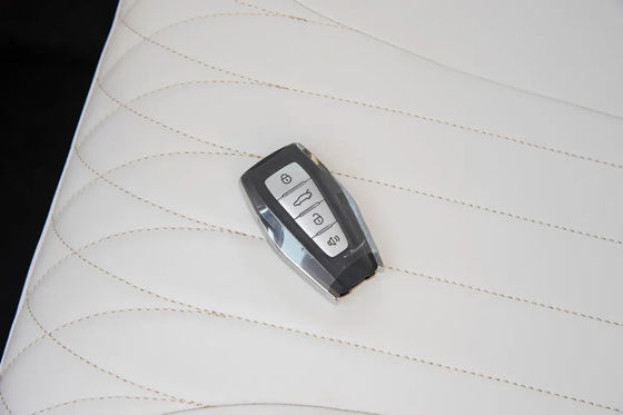 Customization Geely Geometry E 2023 401km Pink Special 5-Seater EV SUV 4006*1765*1550
