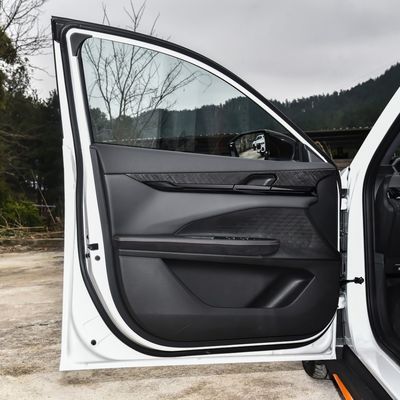 Left-Steering Changan Uni-V 1.5t Uni V Petrol Car Sedan 5 Seats Left-Steering