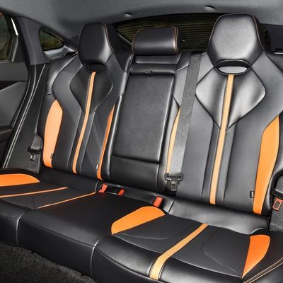 Left-Steering Changan Uni-V 1.5t Uni V Petrol Car Sedan 5 Seats Left-Steering