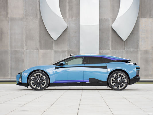 2023 Hiphi Z Electric Car with Top Speed of 200 Km/H and Pure Electric Energy Type