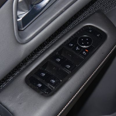 2023 Ariya 600 Plus Closed Edition EV Car with Automatic Gearbox and Closed Body Type