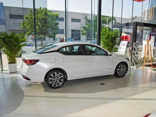 2023 Plus Nissan Sylphy Epower Electric Vehicle with 5 Seats and 4652*1815*1445 Size