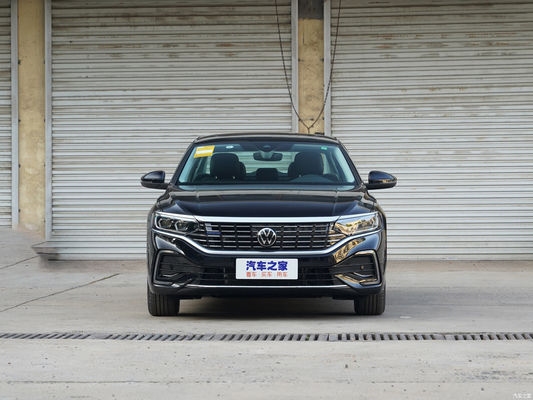 2023 Model VW Passat PHEV Long Battery Life Luxury Sedan for Customer Requirements