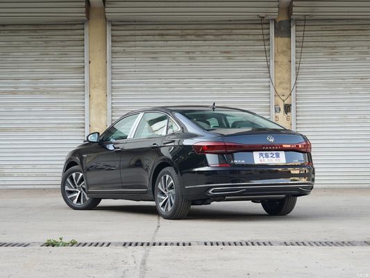 2023 Model VW Passat PHEV Long Battery Life Luxury Sedan for Customer Requirements