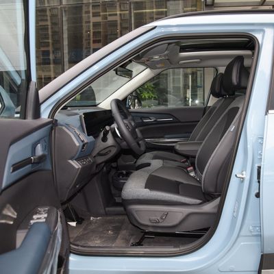 64.2 Kwh Battery Capacity Electric Car KIA EV5 530 Light Air Land SUV with Left Steering