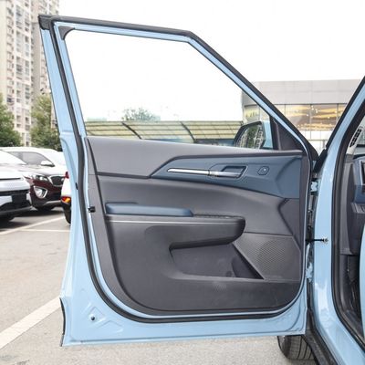 KIA EV5 530 Light Air Land SUV Electric Car with Left-Steering and 64.2Kwh Battery