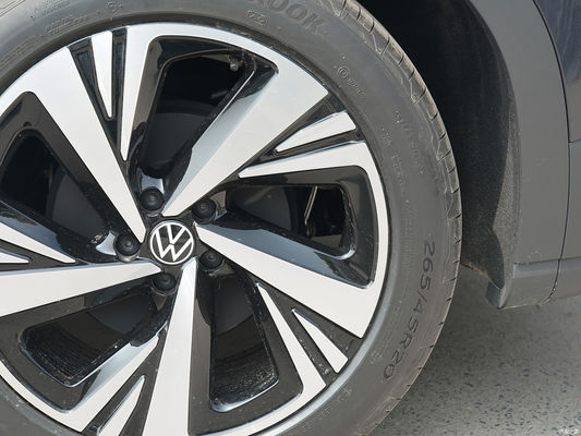 Left Steering ID6 Long Endurance PRO SUV with HACCP Certification
