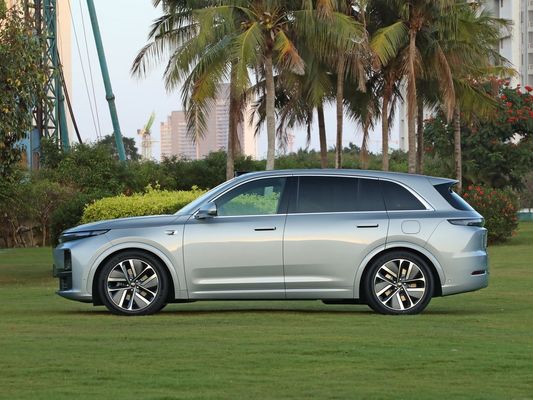 Energy Vehicle Black 2024 Li/Lixiang L7 Ultra with 5 Seats and Hybrid Electric Engine