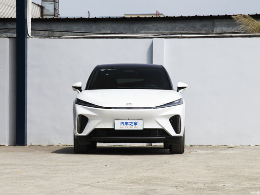 Rising Auto R7 Screen Master PRO 2023 Electric Vehicle EV with 5 Seats and Long-Range