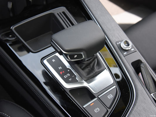 Gasoline Car Audi A4l 2023 40tfsi with Automatic Gearbox and 4858*1847*1439 Size