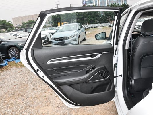 Customization for Emgrand 2023 4th Champion Edition 1.5L CVT Luxury Gasoline Car Geely