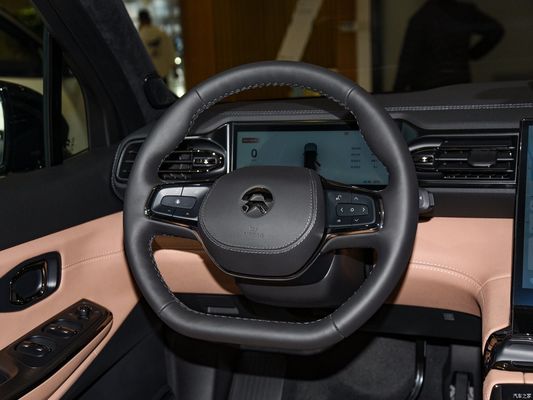 400kw 2022 Nio Es8 7seats EV SUV Front Suspension Form Double Wishbone Independent Suspension