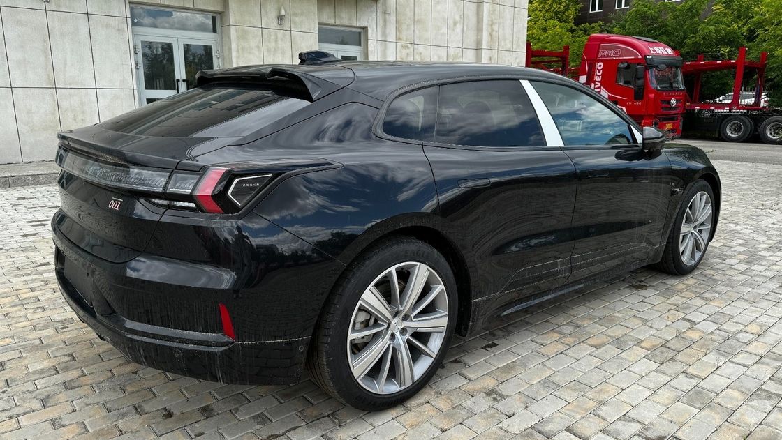 Closed Body Type Zeekr 001 You Version 100kwh Black Car with HACCP Certification