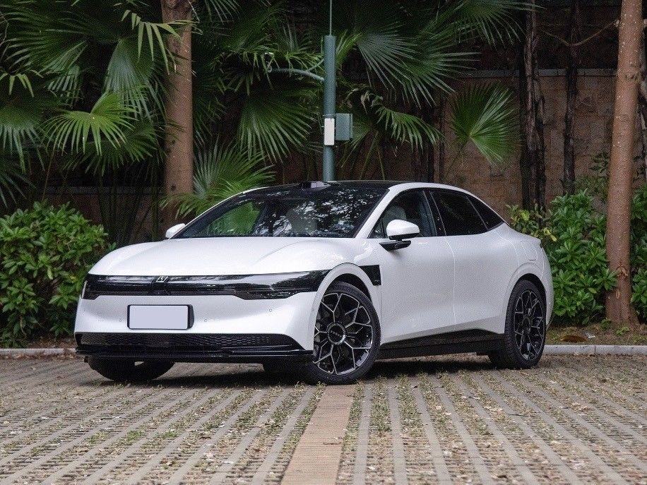4865x1900x1450 Zeekr 007 4WD 100kwh/75kwh Smart Driver Edition EV Electric Car with 1