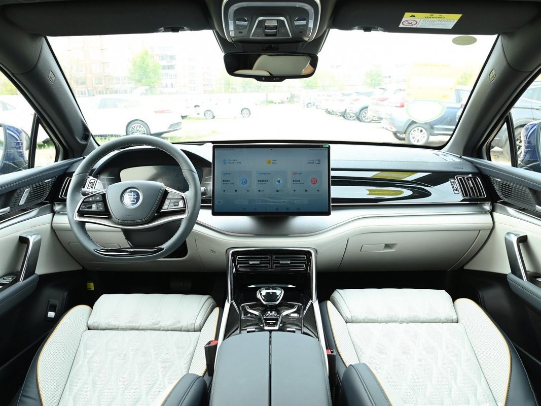 EEC Certified 2022 BYD Tang EV 635km 4WD Flagship Edition 6-Seat Electric Vehicle