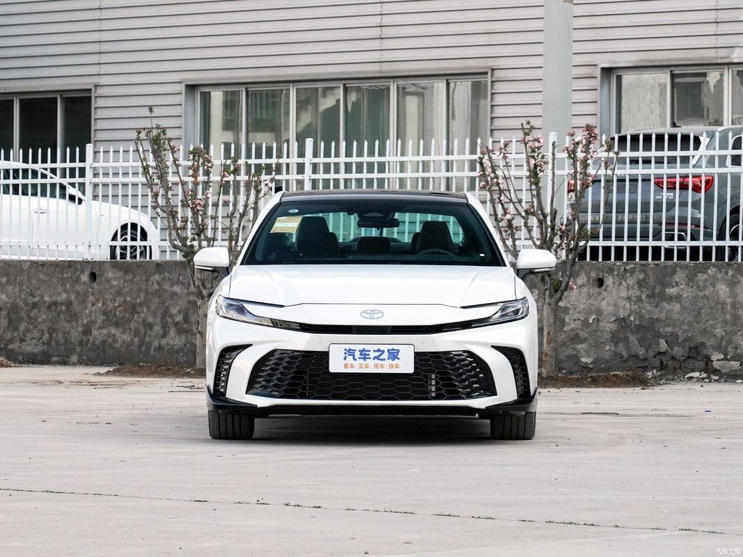 Customization 2024 Toyota Camry GAC 80 2.0 Sport Top Version Conventional Fuel Gasoline Car