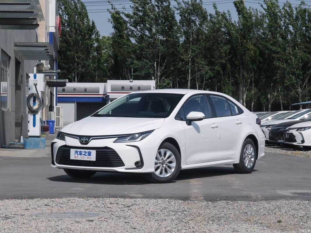 Customized Request Toyota Corolla Tnga CVT Pioneer Edition Sedan with Customization