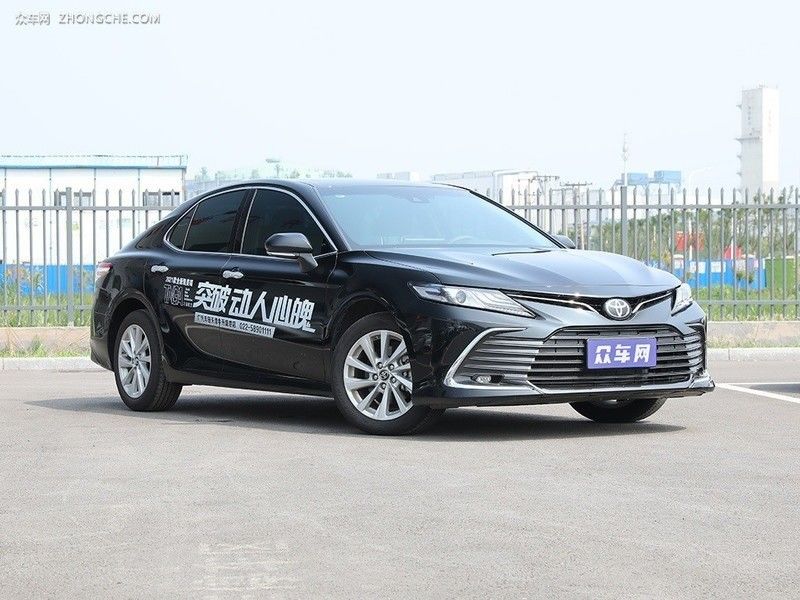 5-Seater Gasoline Car Toyota Camry 2023 2.5q with Epb Braking System at Affordable