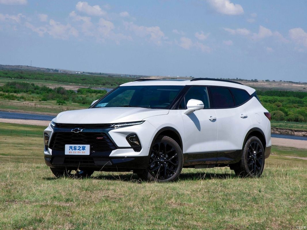 SUV Chevrolet Blazer Mh 650t RS Twin-Clutch 4WD Qing Version with Top Speed Km/H 210