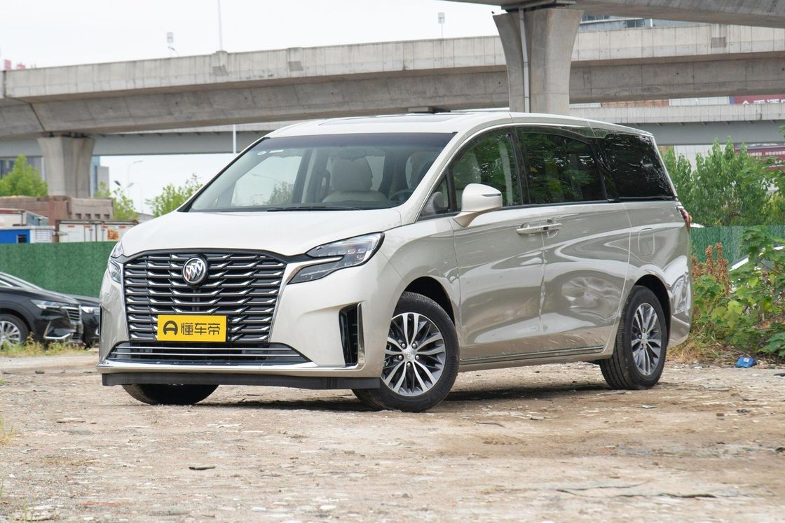 MPV Buick Gl8 2023 Land Business Cabin Comfort Edition with 8 Seats and Manual Gearbox