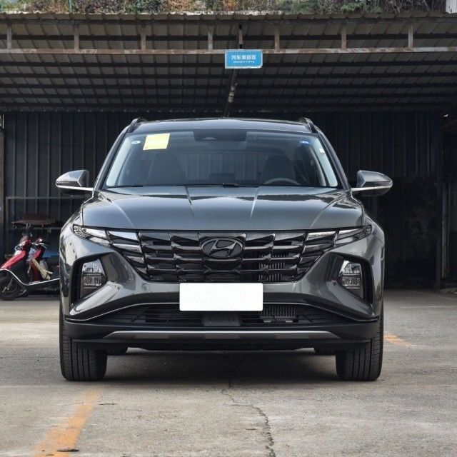 Left-Steering 2023 Hyundai Tucson Automatic Two-Drive Lux Version Gasoline Car 1000-1600CC