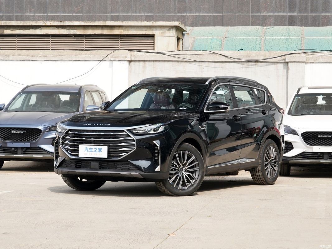 Gasoline 2023 Chery Jetour X70 Plus 1.5t DCT Self-Reliance PRO 7seats Closed SUV